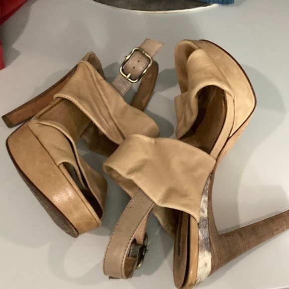 Modern Vintage Tan Strap high Heels Sz 7.5 - Picture 6 of 12